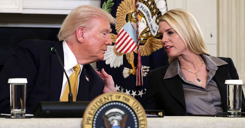 Fact Check: Was 14-year-old Pam Bondi photographed with Trump at an Epstein party?