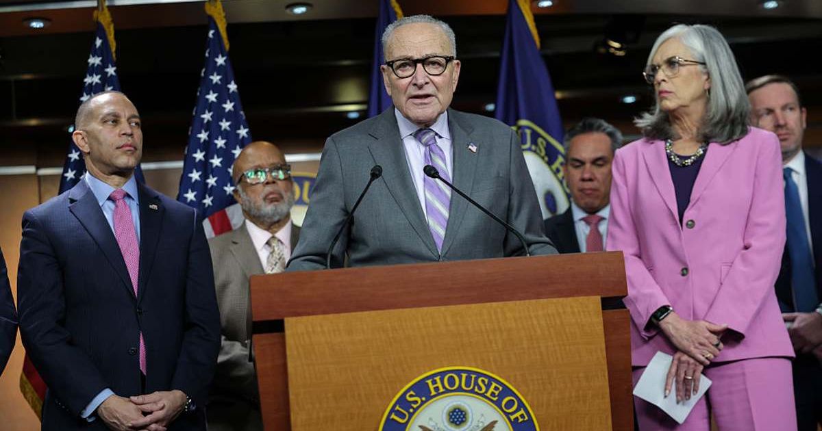 Chuck Schumer defends mask bans, warrant requirements and officer ID rules as part of a broader Homeland Security reform push amid DHS funding standoff (Getty Images)