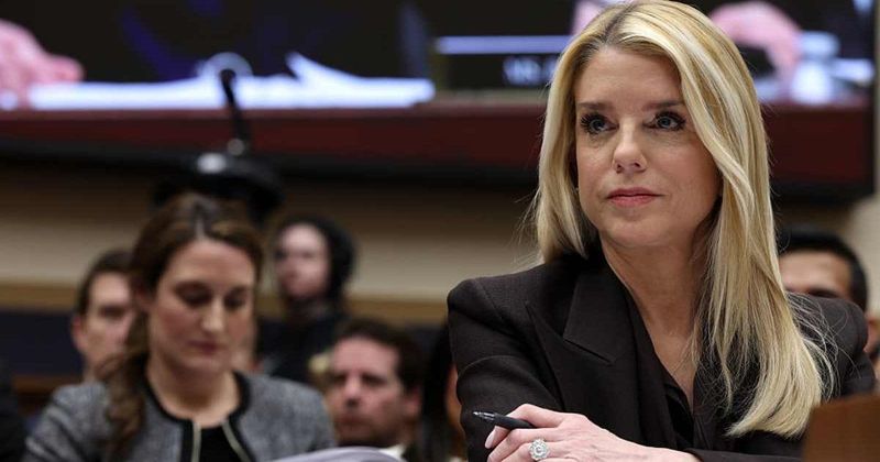 Bondi lists 300 global elites in fresh Epstein files, including Trump, Obama, and Clinton