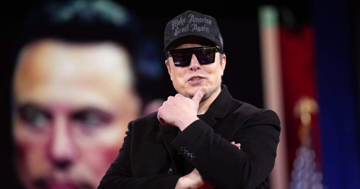 Several online posts claimed Elon Musk said he has less than $850 million in cash (Getty Images)