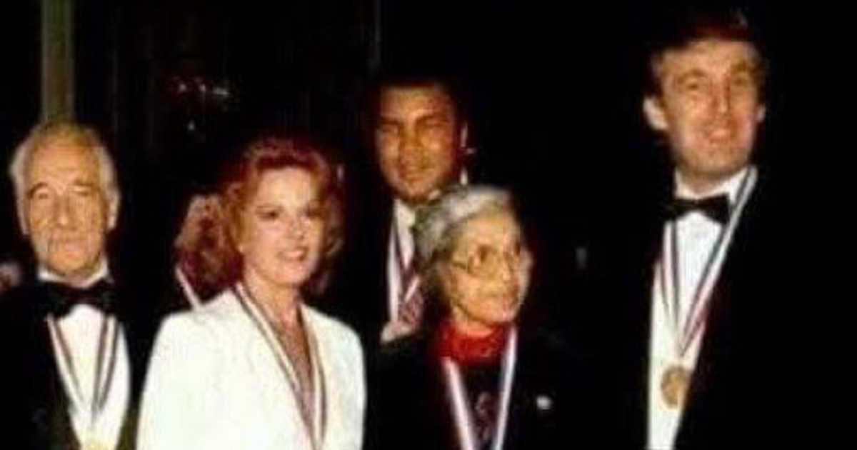 An image circulating on Facebook claims Donald Trump was recognized decades before his presidency alongside civil rights icons Rosa Parks and Muhammad Ali (Leslie Bartlett/Facebook)