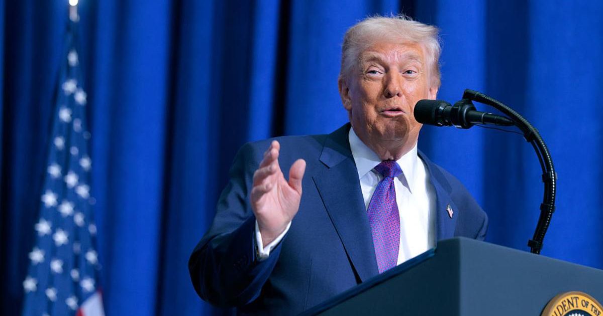 Yahoo/YouGov poll revealed low confidence in the 2026 midterms as Trump floated federal voting plans (Chip Somodevilla/Getty Images)