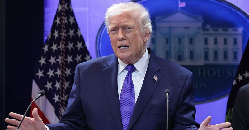 800 small businesses demand refunds after Supreme Court blocks Trump emergency tariffs