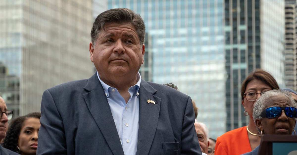 Illinois Gov JB Pritzker demanded President Trump repay families following a Supreme Court tariff decision (Getty Images)