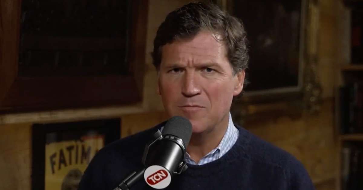 Tucker Carlson claimed Israeli authorities briefly took his passport and questioned a crew member at the airport after he interviewed US ambassador Mike Huckabee (@TCNetwork/X)