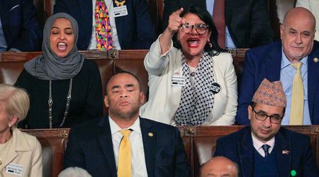 Ilhan Omar, Rashida Tlaib shout as Trump condemns Dems over immigration enforcement in SOTU speech