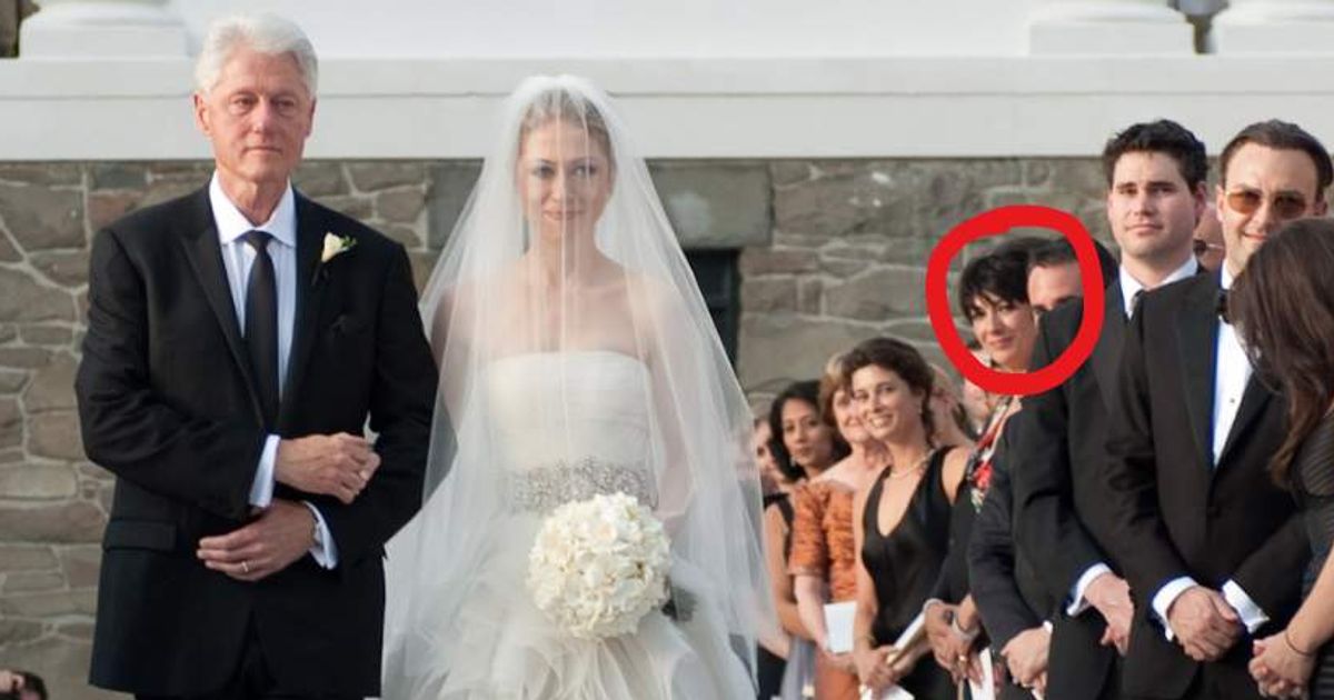 Bill Clinton walked Chelsea down the aisle at her Rhinebeck wedding while Maxwell attended as a guest (Getty Images)