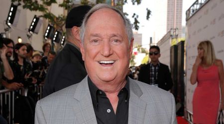 Neil Sedaka, singer of 'Breaking Up Is Hard to Do' and 'Oh! Carol', dies at 86
