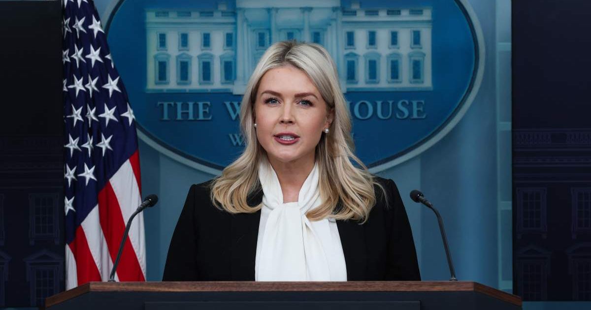 Press Secretary Leavitt announced that 47 years of supporting the Iranian regime have ended as US air dominance approaches (Photo by Win McNamee/Getty Images)