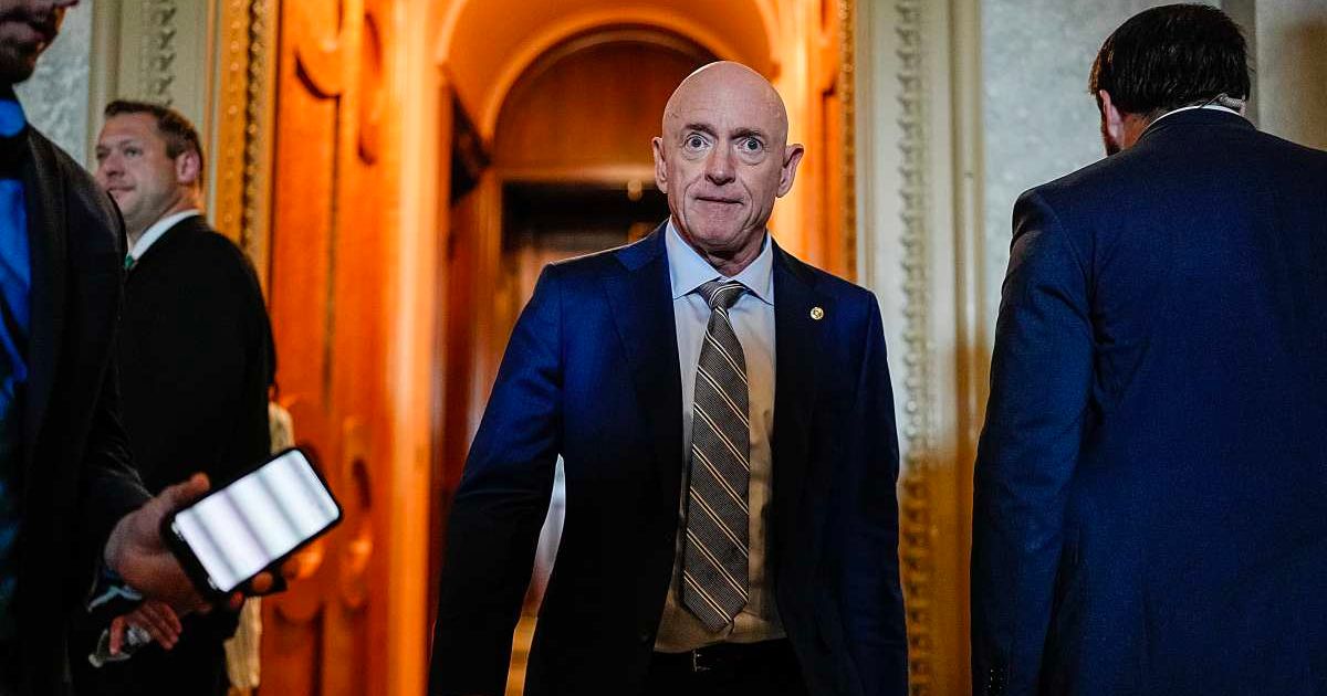 Senator Mark Kelly strongly criticized the administration of Donald Trump over its handling of rising tensions with Iran (Kent Nishimura/Getty Images)