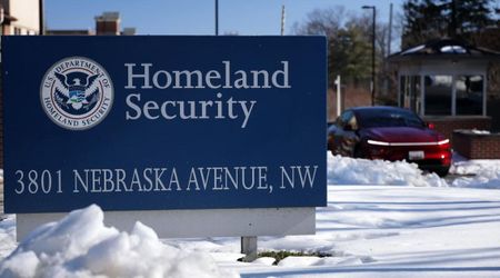 Senate Democrats vote down DHS funding bill despite GOP push to restore operations