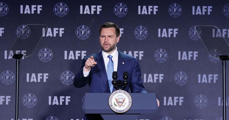 Vance recalls calling 911 during mother’s opioid struggle, praises firefighters for helping him