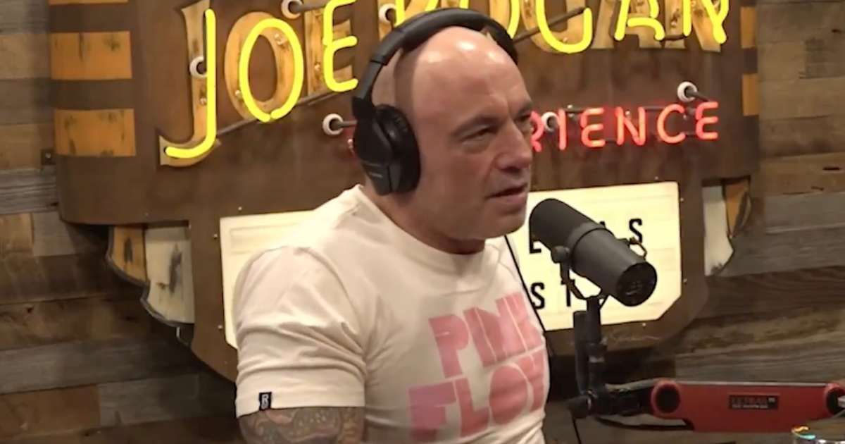 Joe Rogan reveals why aging world leaders like Donald Trump making global decisions is a ‘scary thing’ (@OfTheBraveUSA/X)