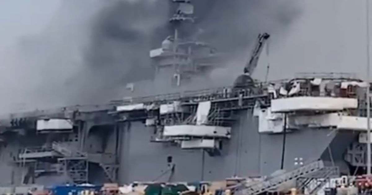 A viral video was shared with the claim that USS Abraham Lincoln is under fire after being attacked by Iran (@Misa_Roumi/X)