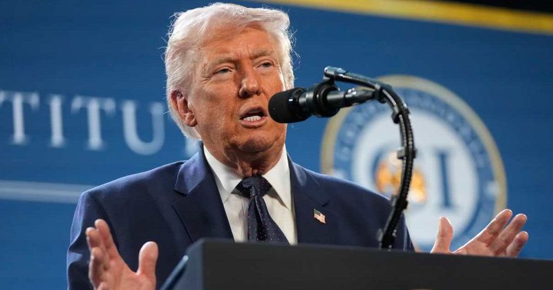 Trump tells unpaid TSA workers to clock in anyway: 'I promise that I will never forget you'