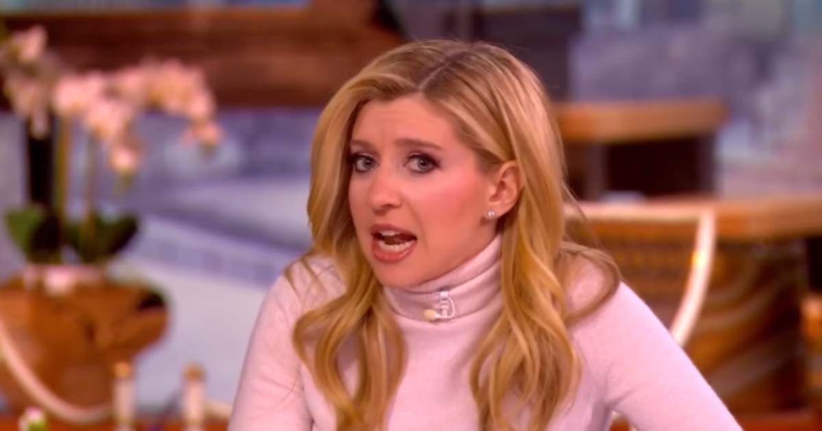 Sara Eisen triggered debate on 'The View' after she defended President Donald Trump's Iran war stance and dismissed reports of pressure by Israel (Screengrab/The View/ Youtube)