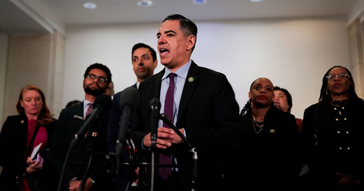 Democrats walked out of Epstein briefing and accused Pam Bondi of dodging oath testimony (Getty Images)