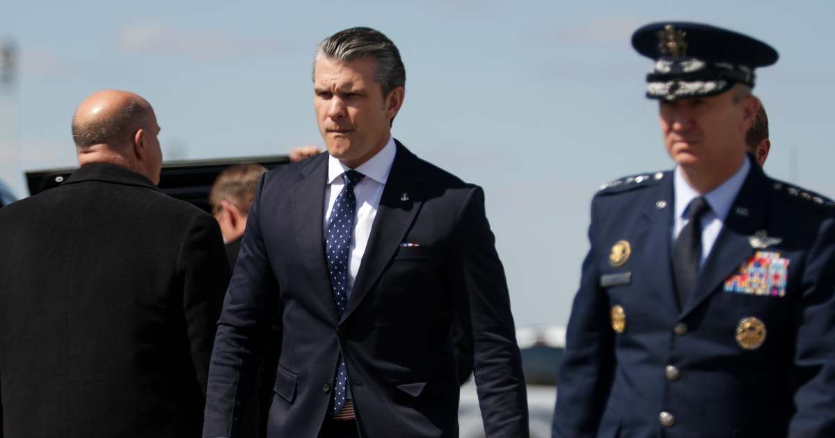 Pete Hegseth was accused of chewing gum ahead of a dignified transfer ceremony of slain troops (Photo by Alex Wong/Getty Images)