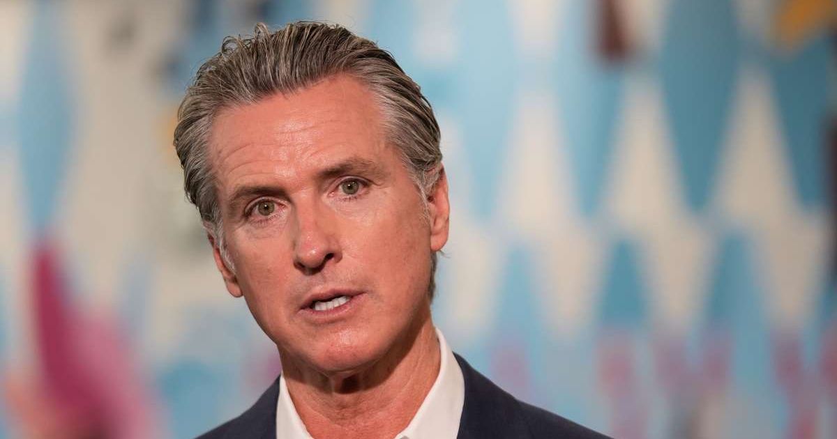 California Governor Gavin Newsom stressed that ICE agents must be held to the same standards as any other law enforcement agency (AP Photo/Damian Dovarganes, File)