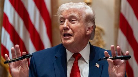 Fact Check: Is Trump going to force Democrats to sue him to not pay TSA employees?