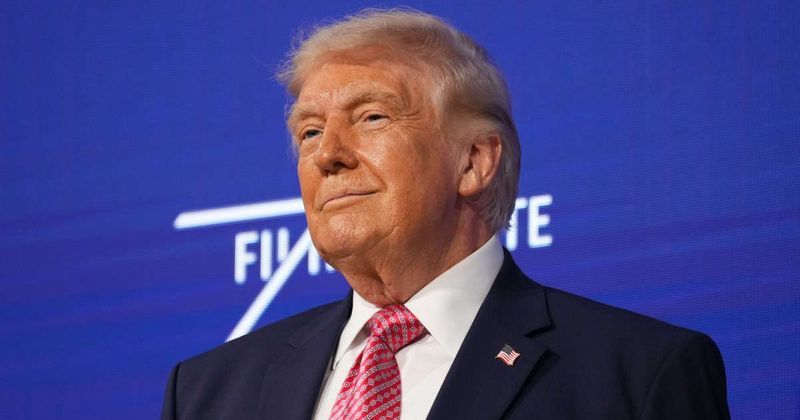 Trump says he feels better around losers: 'I like them listening to my success' 