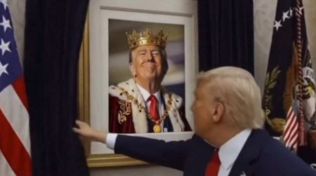 Fact Check: Did Trump unveil a portrait of himself dressed as a king in Oval Office?
