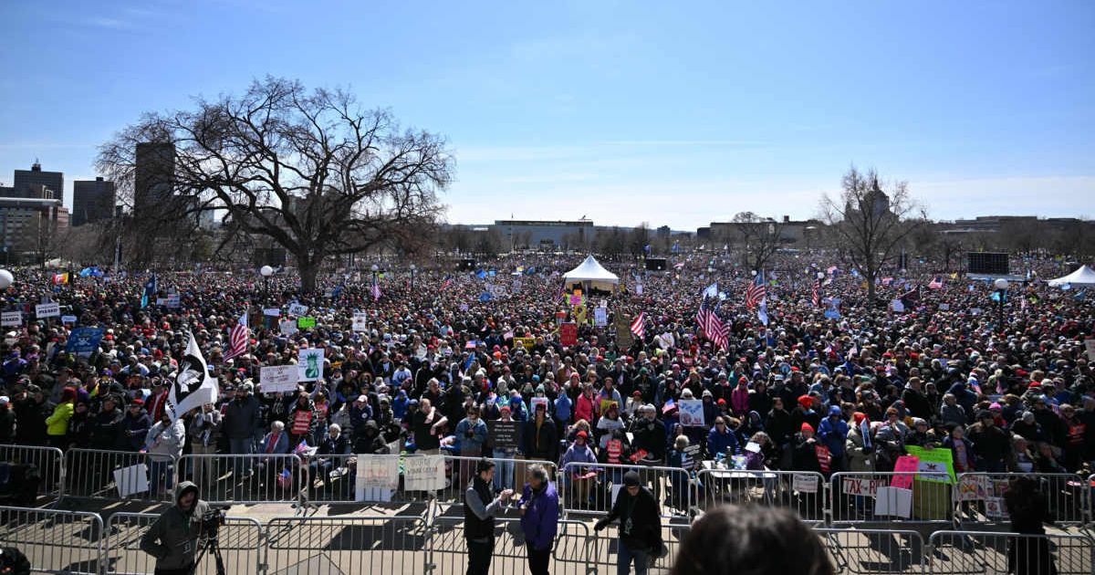 Protesters chased a MAGA supporter during tense moments at West Palm Beach 'No Kings' rally (AP Photos)