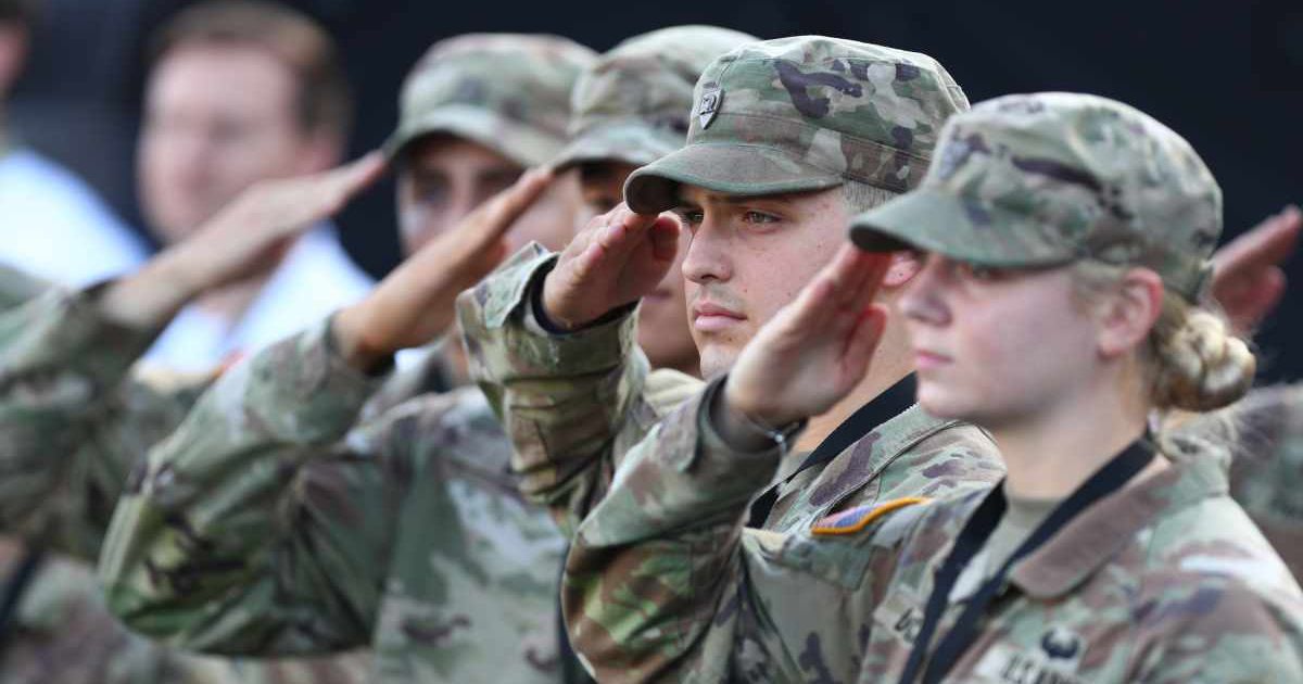 Social media posts claimed the US Army raised the maximum enlistment age to 42  (Edward Diller/Getty Images)