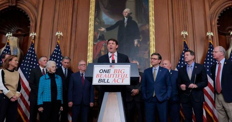 Republicans weigh gutting Medicaid to fund $200B Iran war: 'Less money for health care'