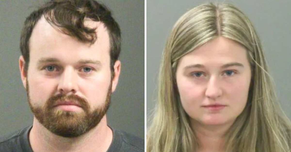 Joseph and Kendra Duggar were both charged on March 20 with four counts of endangering the welfare of a child and four counts of false imprisonment in Arkansas (Washington County Sheriff's Department)