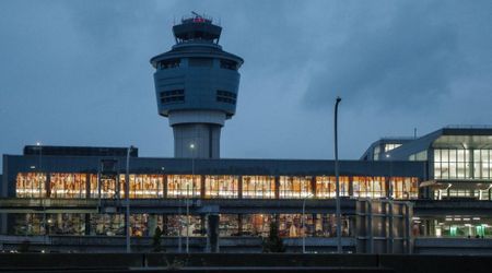 'Wrong tower!' Republic Airways pilots accidentally contact JFK tower while landing at LaGuardia