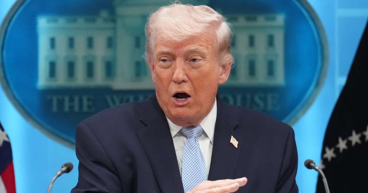 A viral social media post claims that Donald Trump took no salary as a president (AP Photo/Mark Schiefelbein)