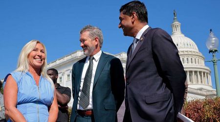 Khanna is open to alliance with Greene and Carlson as GOP divisions grow over Iran