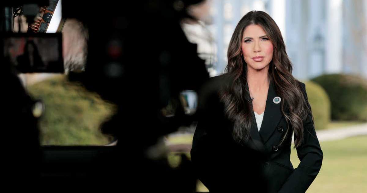 Man convicted of stealing Kristi Noem’s handbag at a Washington, DC dinner gets three-year sentence, linked to broader theft and fraud spree (Getty Images)