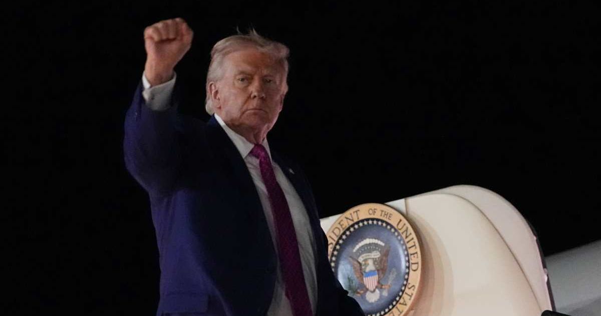 President Donald Trump said that it is not a bomb that scares the Iranian regime but the blockade (AP Photo/Matt Rourke)