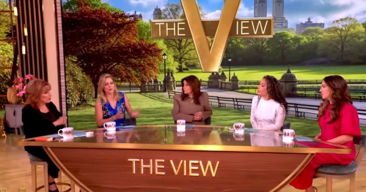 While Alyssa Farah Griffin believes journalists should attend the White House’s Correspondents' Dinner to see colleagues being honored, Ana Navarro and Sunny Hostin are officially boycotting the event (Screengrab/YouTube/The View)