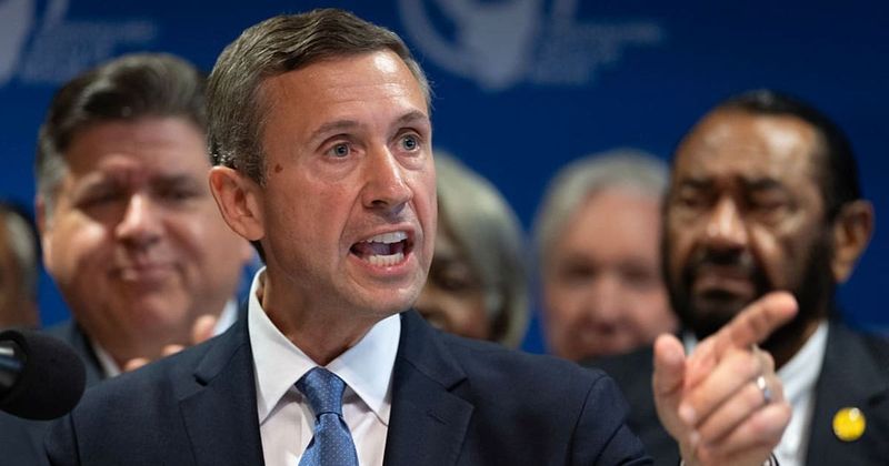 DNC Chair Ken Martin raises alarm, says Trump may 'hold onto power' as midterms loom