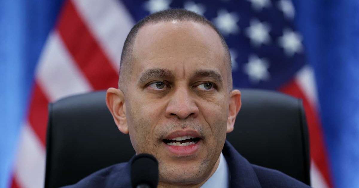 On Fox News Sunday, Hakeem Jeffries rejects the idea that impeachment will be a central focus when asked directly (Alex Wong/Getty Images)