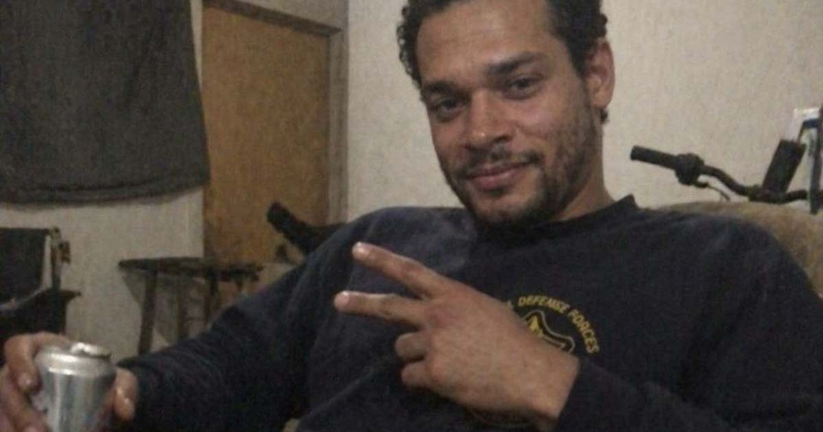 After the White House shooting, a viral photo showed Cole Allen in an IDF sweatshirt, fueling Israel and Mossad theories (@The_Maga_Report/X)