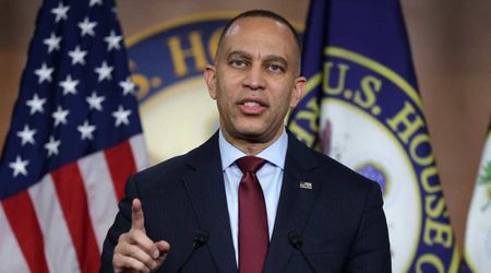 Hakeem Jeffries slams GOP for blaming Dem rhetoric for WHCD shooting: 'Clean up your own house'