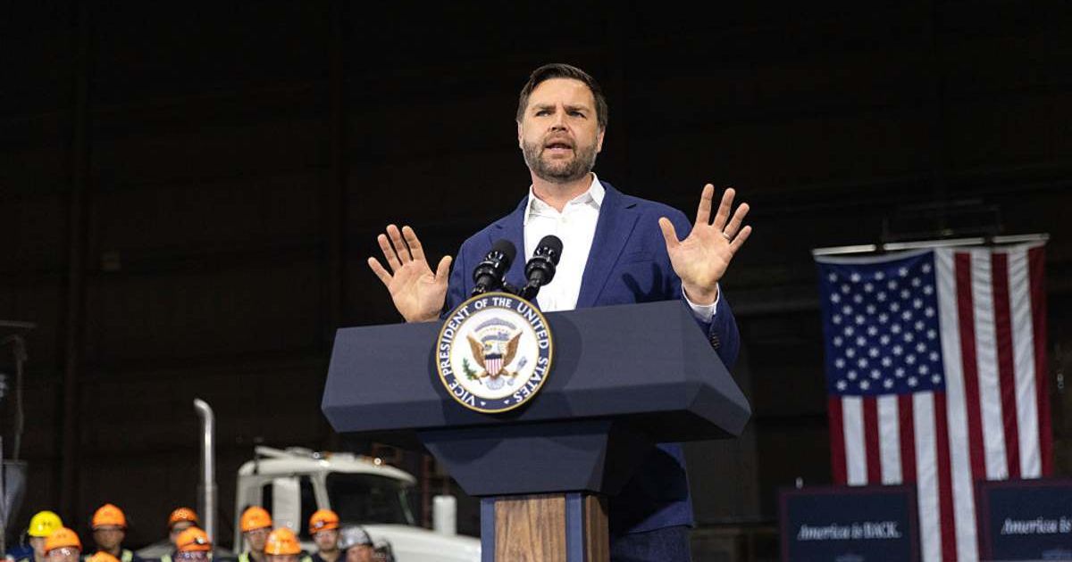  JD Vance’s advisers said he was trying to avoid creating a rift within Trump’s war cabinet (Maddie McGarvey-Pool/Getty Images)