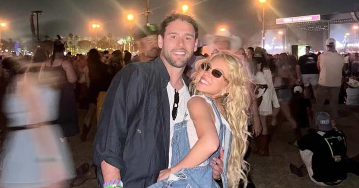 Sydney Sweeney and Scooter Braun were seen sharing affectionate moments in newly posted Instagram photos (Screengrab/@sydney_sweeney/Instagram)