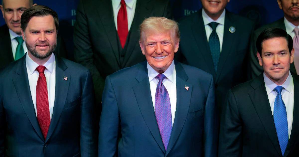 President Donald Trump took to Truth Social to share an AI-generated photo of himself, JD Vance, Marco Rubio, and two others in the Lincoln Memorial Reflecting Pool (Chip Somodevilla/Getty Images)