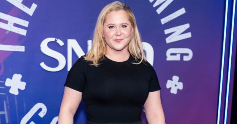 Amy Schumer recalls getting photographed on Met Gala steps before giving birth to her son
