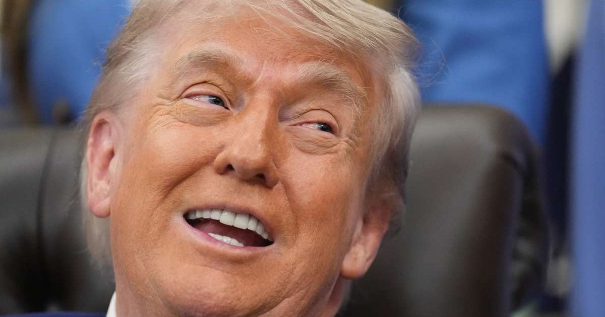 Fox News reports that President Trump is citing Venezuela’s estimated $40 trillion in oil reserves as a key driver behind his proposal to make the country the 51st US state (AP Photo/Jacquelyn Martin)