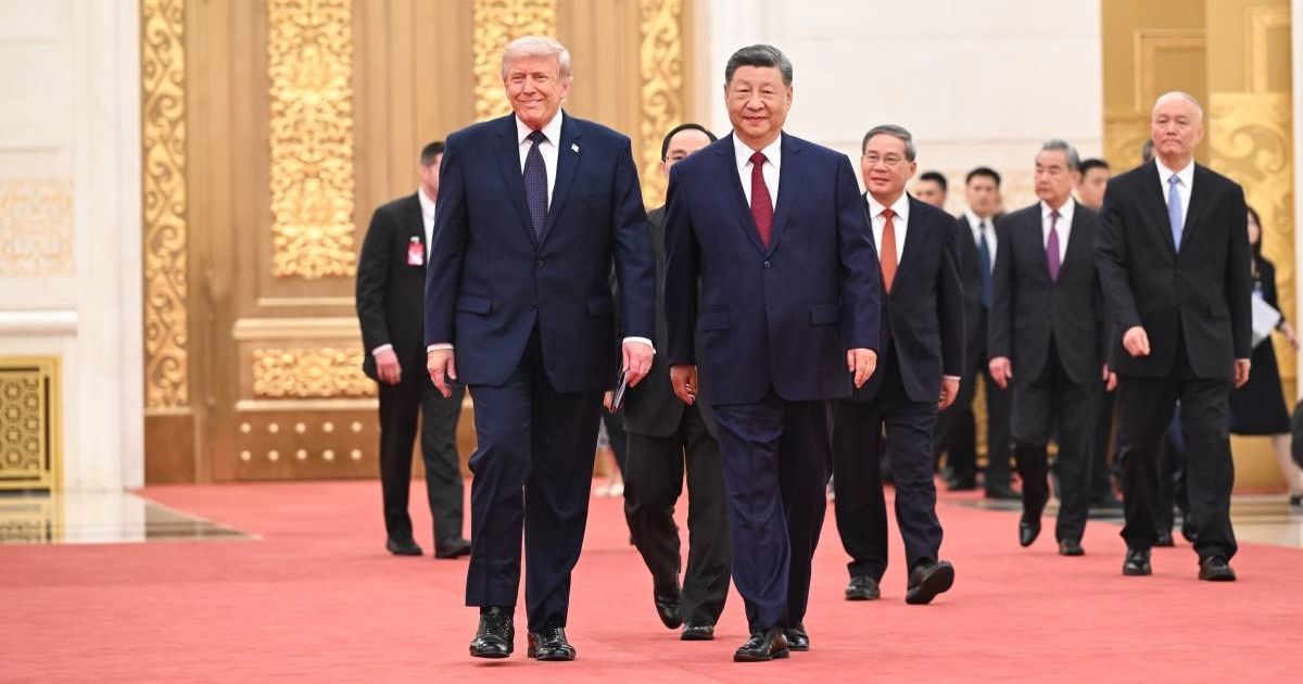 President Donald Trump and Chinese President Xi Jinping met as Trump said China would not arm Iran and Xi was open to helping keep Hormuz open (@Mao Ning/X)