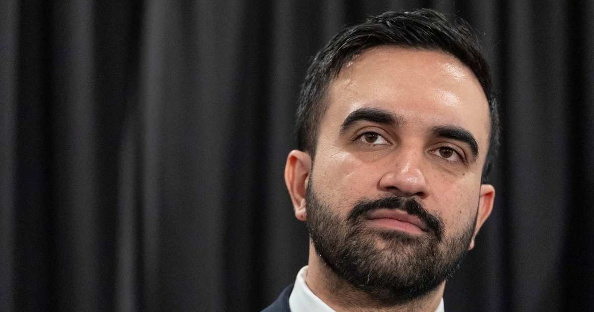 Social media posts claimed 700,000 New Yorkers signed petitions to remove Mayor Zohran Mamdani (AP Images)