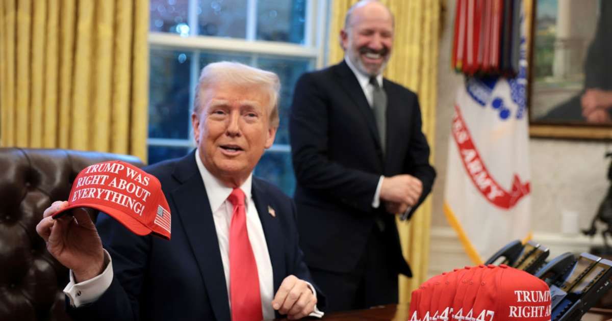 Trump orders banks to verify customers’ citizenship status and report suspicious activity as part of a new immigration crackdown (Getty Images)