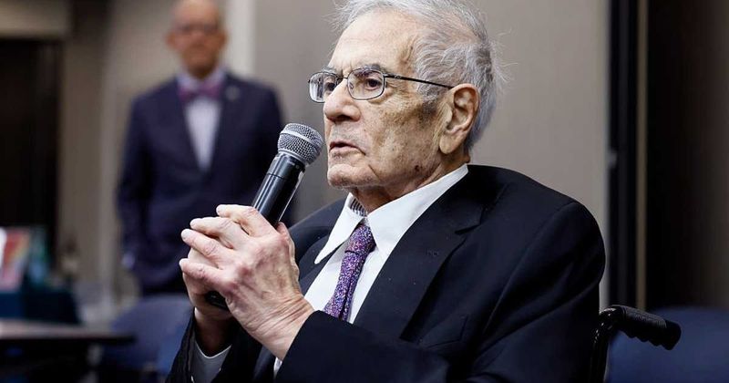 Barney Frank, architect of Wall Street reforms and LGBTQ rights pioneer, dies at 86