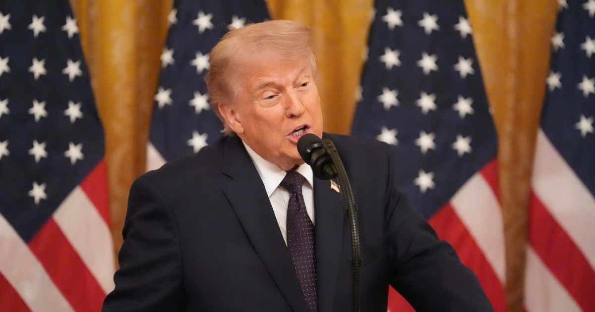 Trump tells security not to hurt rally protesters, jokes he does it for 'legal reasons'
